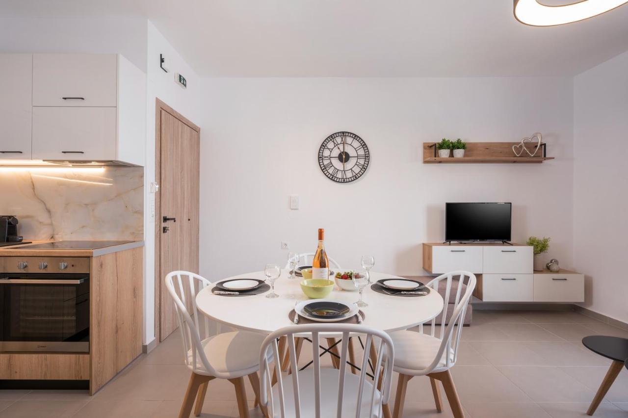 קיסאמוס Indigo Blue Seaside Deluxe Apartments מראה חיצוני תמונה