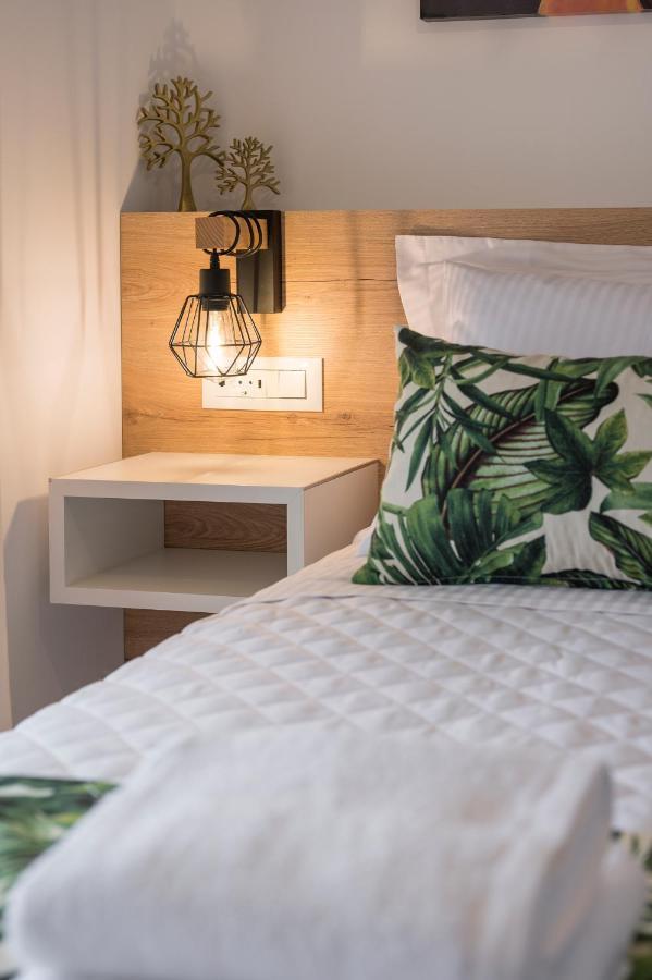 קיסאמוס Indigo Blue Seaside Deluxe Apartments מראה חיצוני תמונה