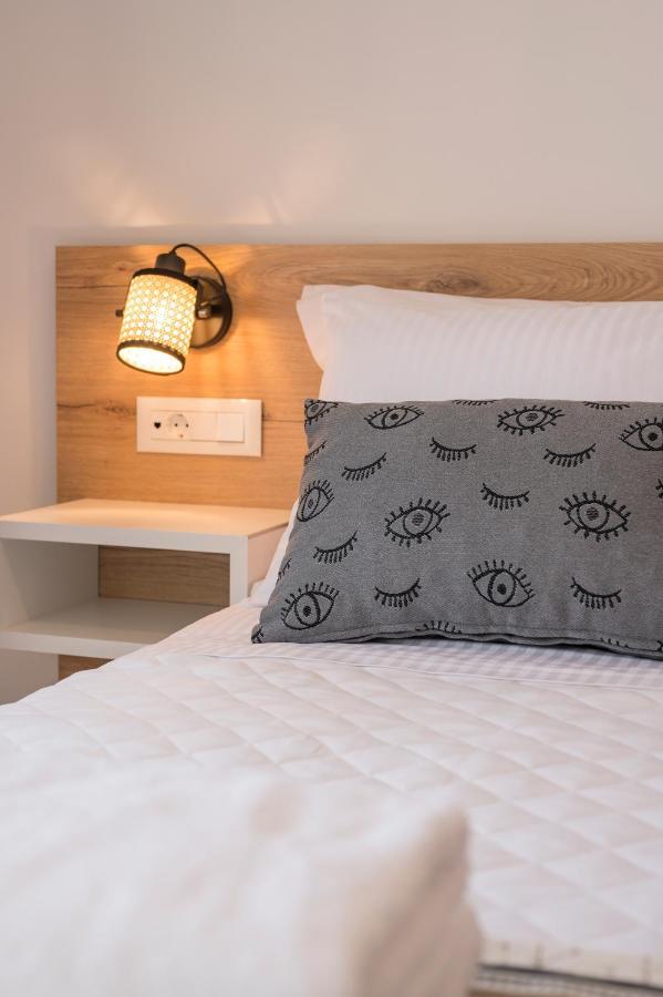 קיסאמוס Indigo Blue Seaside Deluxe Apartments מראה חיצוני תמונה
